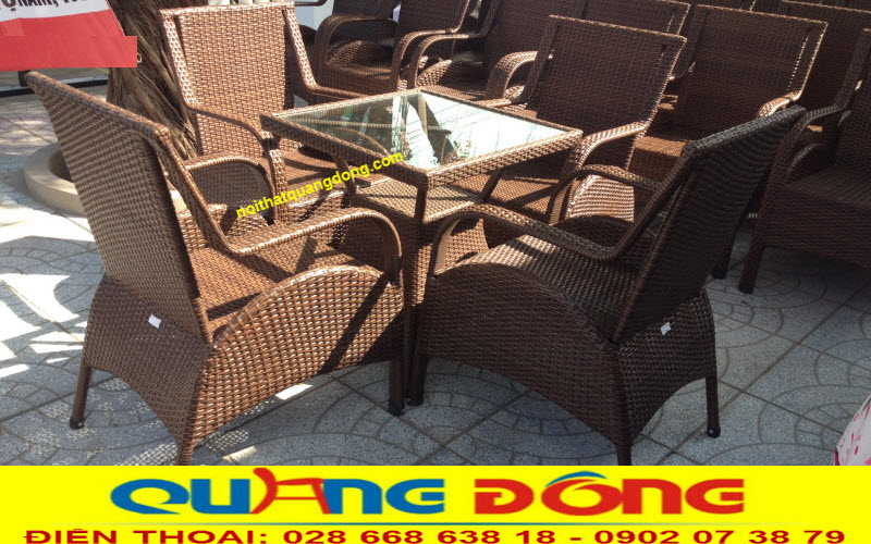 B&agrave;n ghế nhựa giả m&acirc;y QD-272 mẫu b&agrave;n ghế cafe s&acirc;n bằng m&acirc;y nhựa chất lượng sản xuất tại Nội Thất Quang Đ&ocirc;ng.