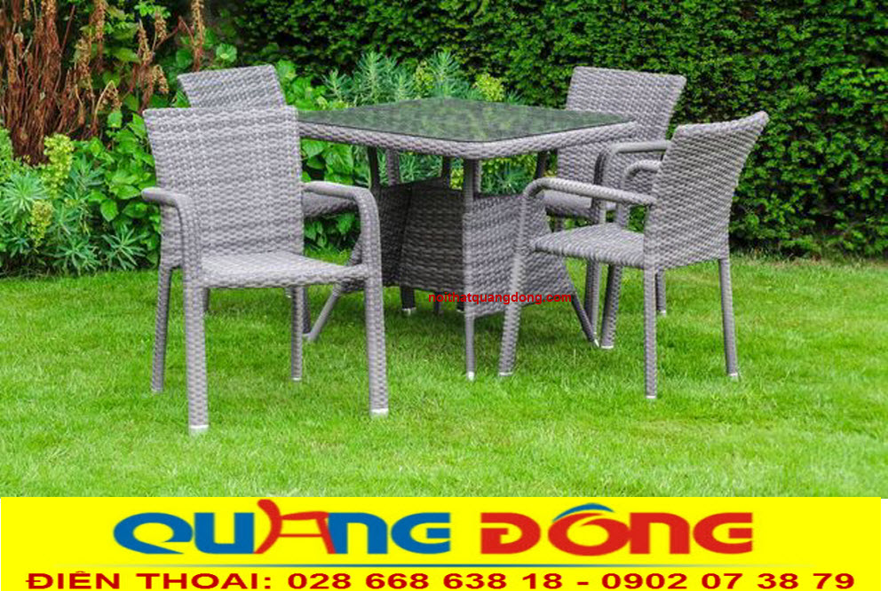 B&agrave;n ghế giả m&acirc;y QD-326 đan sợi nhựa giả m&acirc;y cao cấp, độ bền cao gi&aacute; tốt, khung bằng th&eacute;p mạ kẽm, nh&ocirc;m hoặc inox sơn tĩnh điện, b&agrave;n ghế m&acirc;y nhựa giả tốt tại hồ ch&iacute; minh.