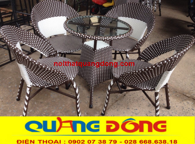 b&agrave;n ghế nhựa giả m&acirc;y d&ugrave;ng cho kh&ocirc;ng gian ngo&agrave;i trời s&acirc;n vườn qu&aacute;n cafe