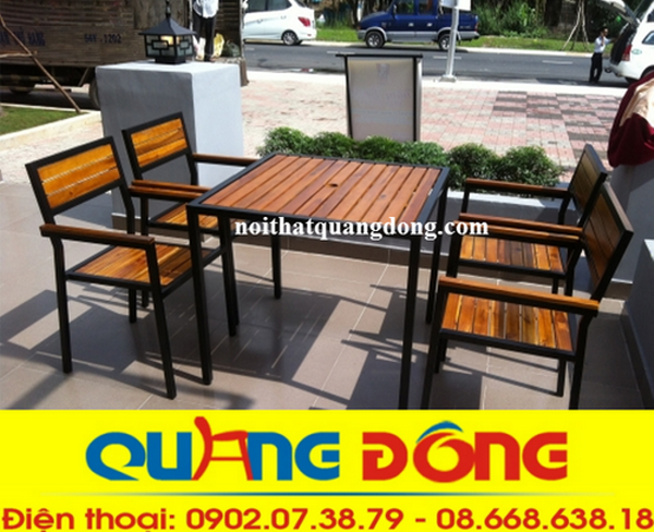 b&agrave;n ghế gỗ khung sắt chuy&ecirc;n d&ugrave;ng cho qu&aacute;n cafe được sản xuất tại c&ocirc;ng ty tnhh nội thất quang đ&ocirc;ng