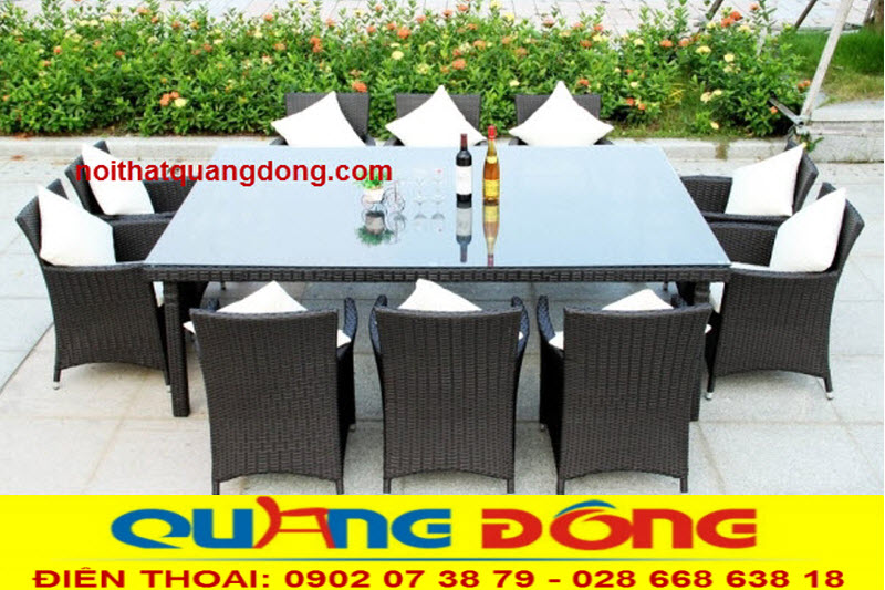 Bàn ghế giả mây QD-393 đan lòng mốt với combo 10 ghế Bàn ghế nhựa giả mây QD-393 màu đen đẹp mắt, đan kiểu đan đặc trưng của dòng chất liệu mây tre cùng với những tiêu chuẩn chất lượng cao nhất.