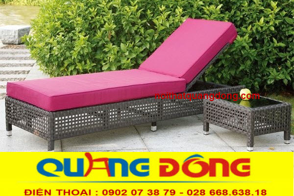 mẫu ghế nằm bể bơi tắm nắng bằng nhựa giả m&acirc;y
