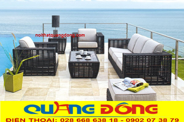 Sofa giả mây QD-648 chất liệu mây nhựa bền đẹp, thiết kế sang trọng quý phái, phù hợp với không gian phòng khách có thể trưng bày ngoài trời với độ bền cao thách thức cùng thời tiết, là sản phẩm sân vườn.