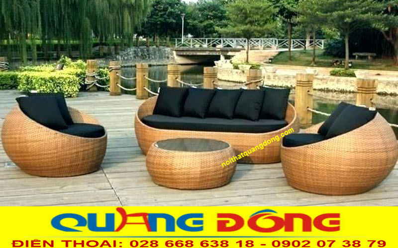 Sofa nhựa giả mây QD-653 màu vàng giả mây bền đẹp, chất liệu có độ bền cao, thiết kế hình trứng cho phòng khách, sân vườn.