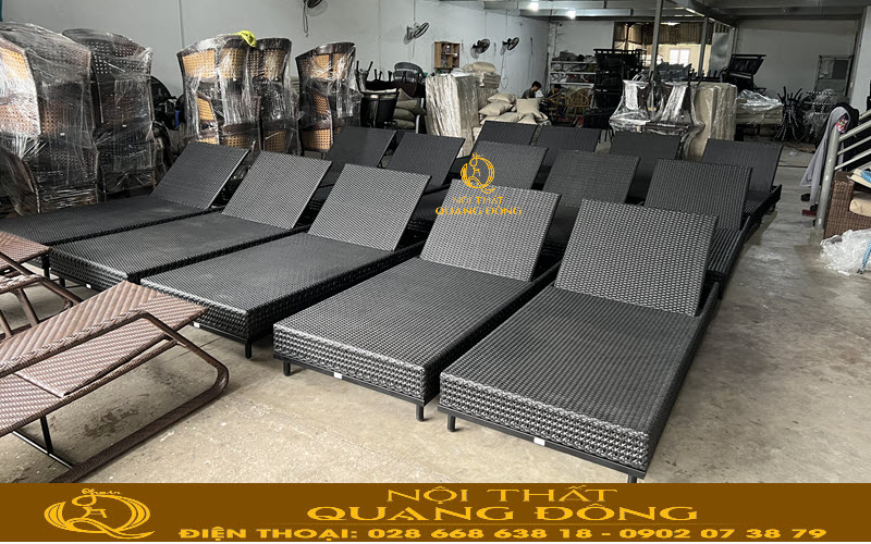 Ghế hồ bơi mây nhựa tại xưởng Nội thất Quang Đông