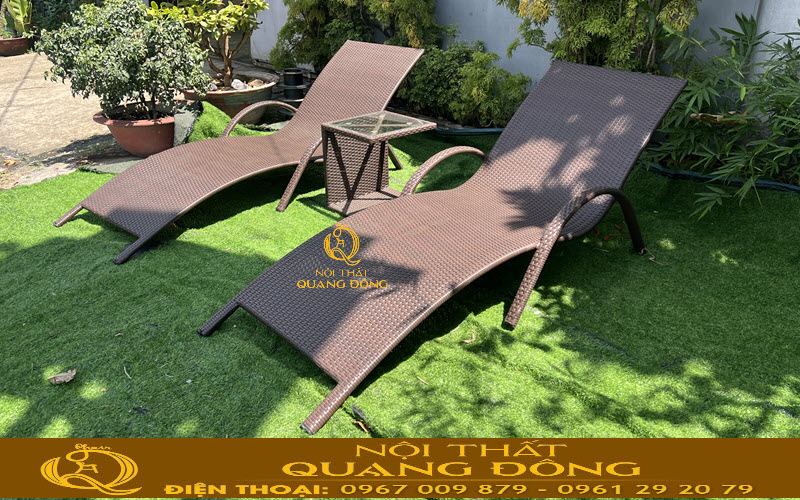 Ghế hồ bơi giả mây QD-1282 với khung được uốn cong theo thiết kế đặc trưng của sản phẩm