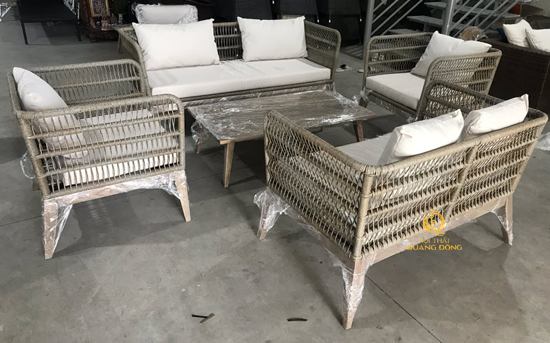 Sofa mây nhựa QD - 682 tạo điểm nhấn sang trọng cho không gian