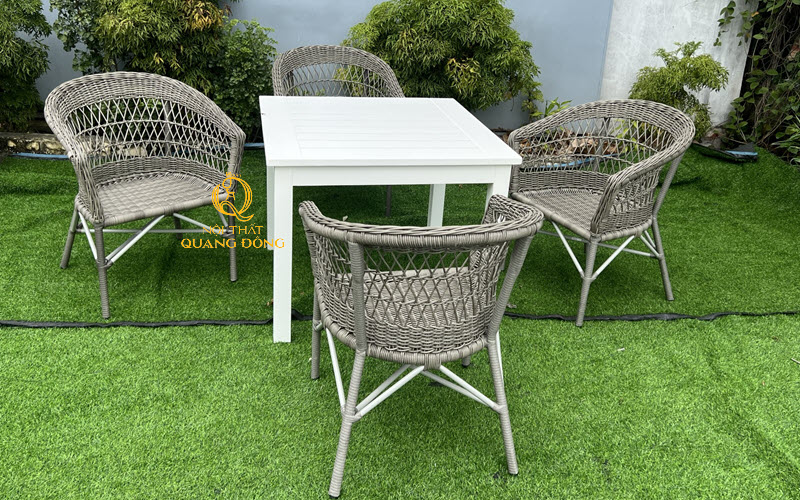 Bàn ghế giả mây QD-2084 phong cách đan nghệ thuật thủ công