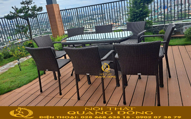 Bộ bàn ghế đan giả mây phù hợp nhiều không gian ngoài trời