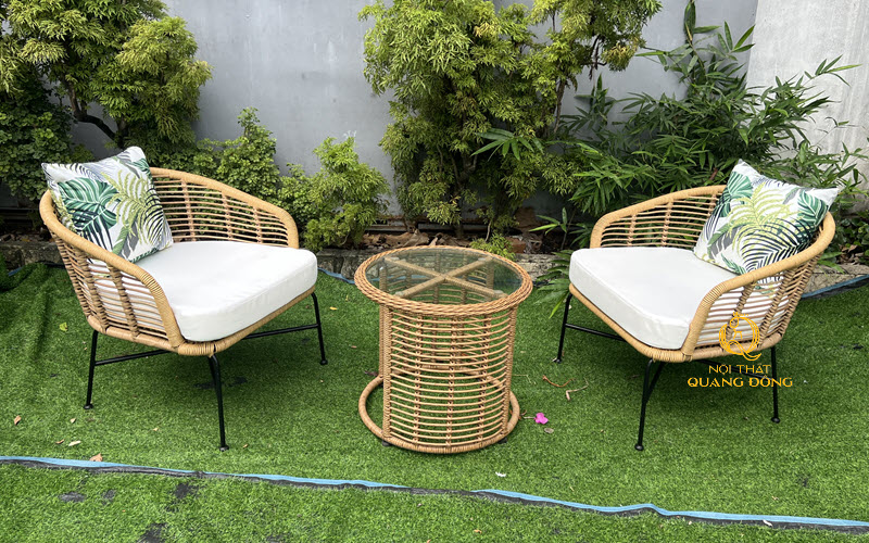 Bàn ghế giả mây QD-2120 với gam màu vàng be tạo cảm giác ấm áp