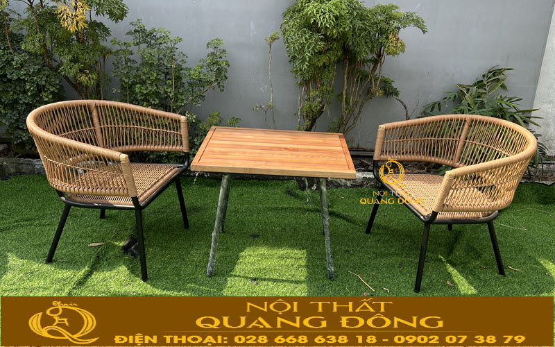 Bàn ghế mây nhựa dễ dàng vệ sinh và bảo trì
