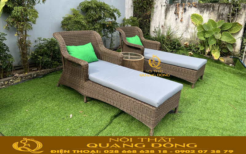 Ghế nằm hồ bơi hiện nay là một trong những phụ kiện không thể thiếu ở khu vực hồ bơi với đa cách dùng