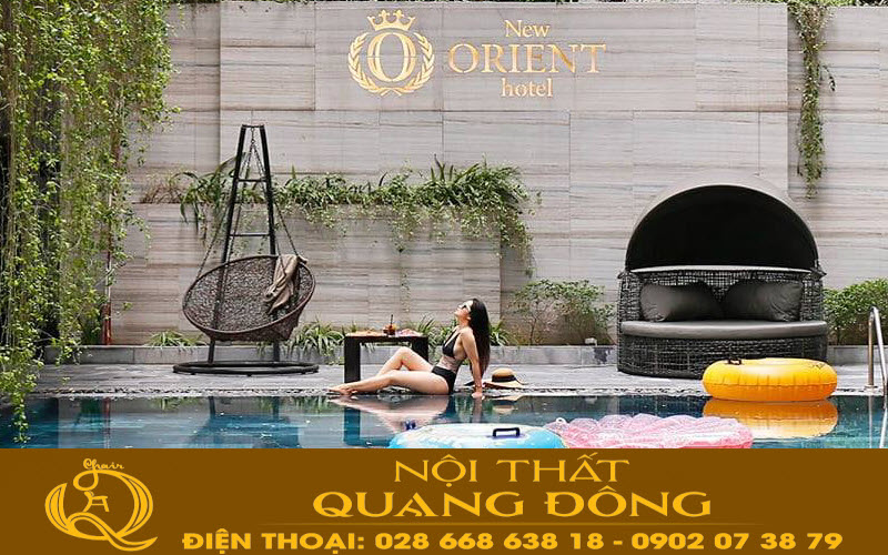 Giường tắm nắng tạo góc thư giãn lý tưởng cho không gian hồ bơi