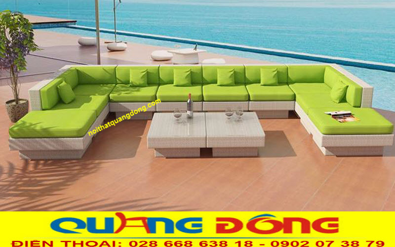 Sofa mây nhựa đan thủ công mỹ nghệ bằng tay mang nét thẩm mỹ cao, vô cùng êm thoáng cho người ngồi